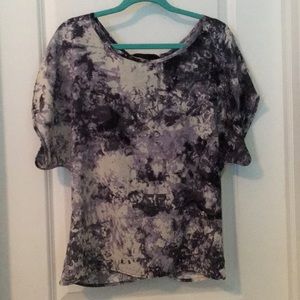 Pattern tie back blouse